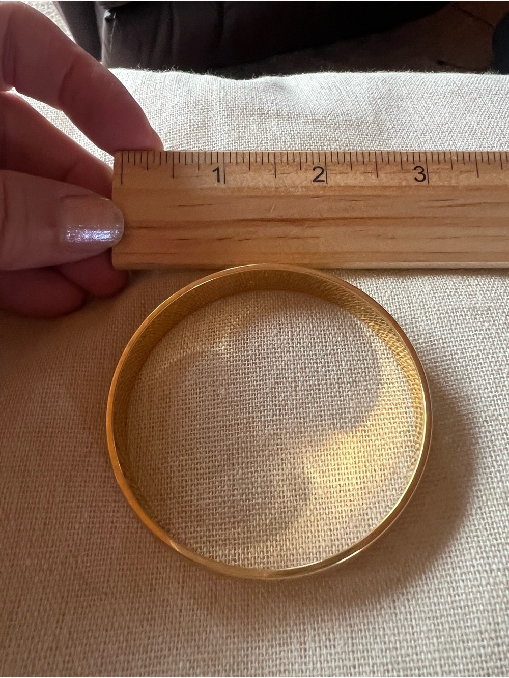 Monet Vintage Gold Tone Bangle Bracelet, good condition - Picture 11 of 12